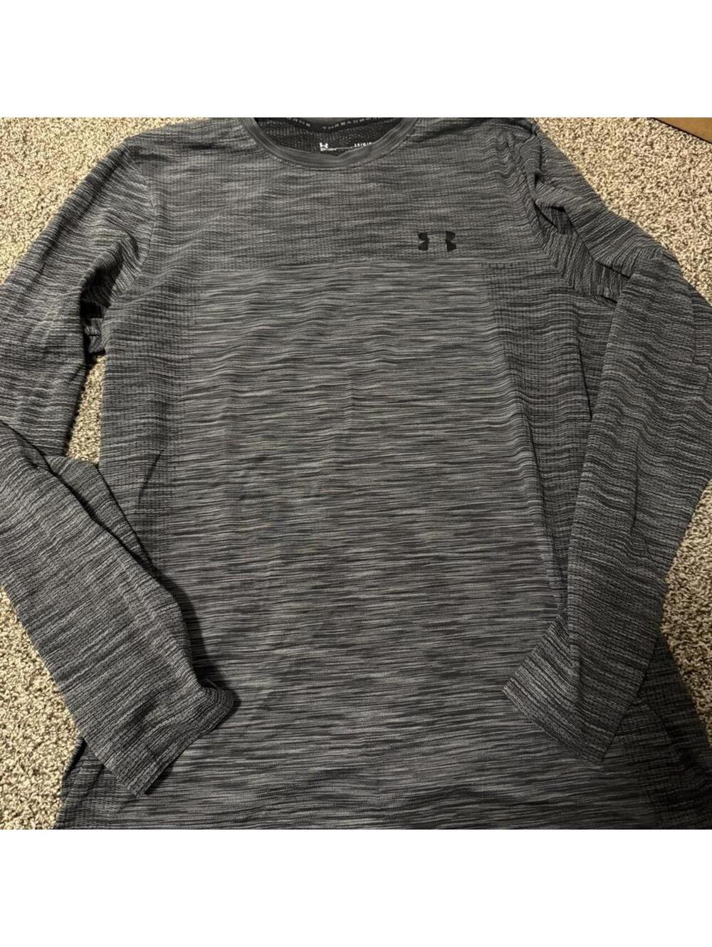 Under Armour grey long sleeve shirt Size L #athleisure #fitness